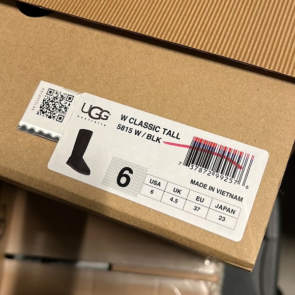 UGG Classic Tall Black Sheepskin Boots AUTHENTIC! - Picture 8 of 8